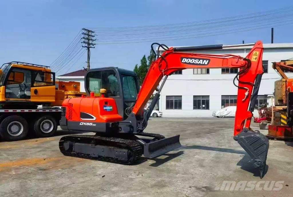 Doosan DH 55 حفارات صغيرة أقل من 7 طن (حفارات صغيرة)