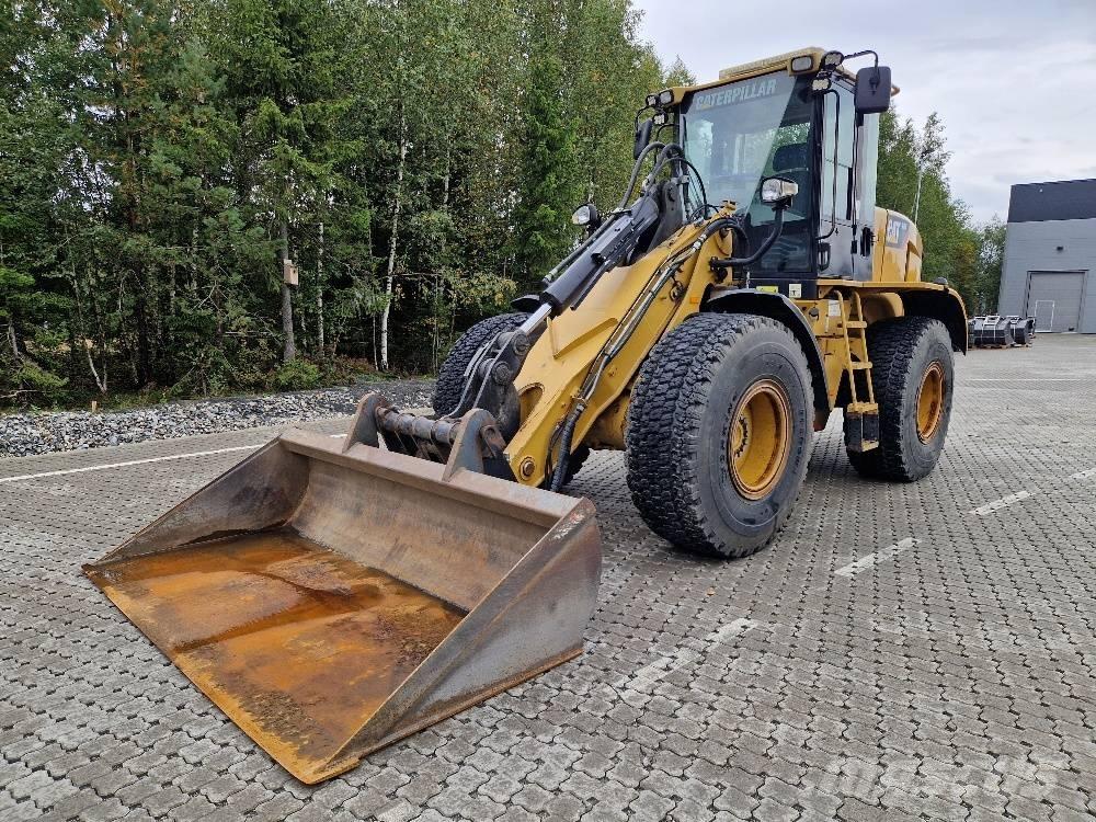 CAT 930 H لوادر بعجل