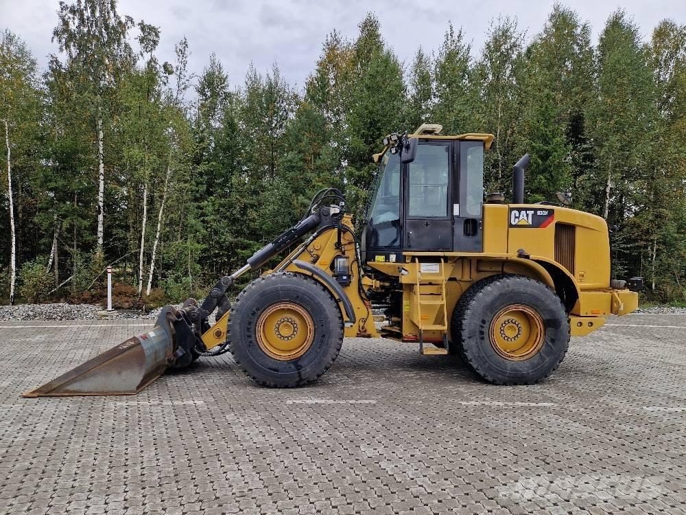 CAT 930 H لوادر بعجل