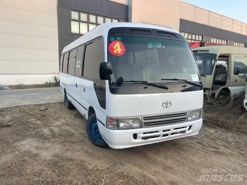 Toyota Coaster حافلة داخل المدينة