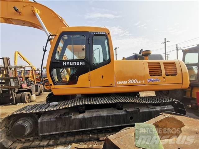 Hyundai R300LC-7 حفارات زحافة