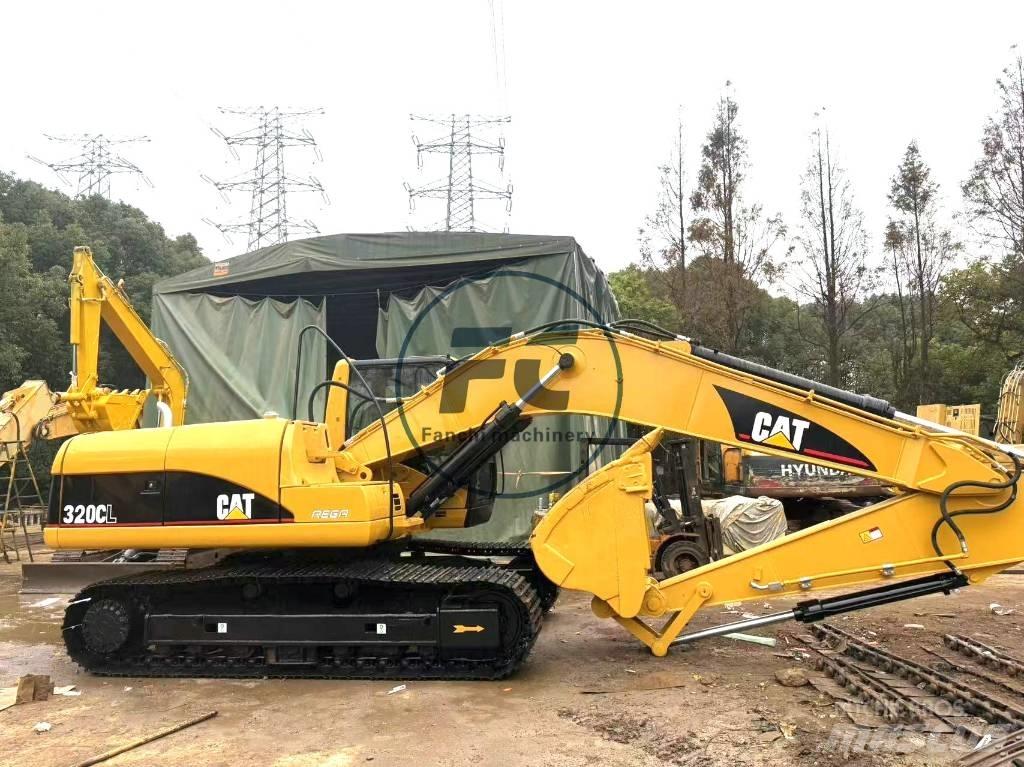 CAT 320 C L حفارات زحافة