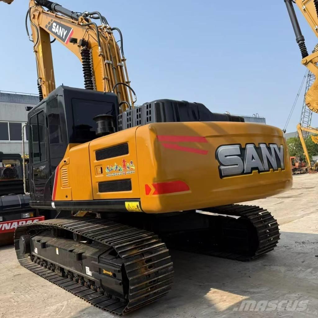 Sany SY 215 C حفارات زحافة