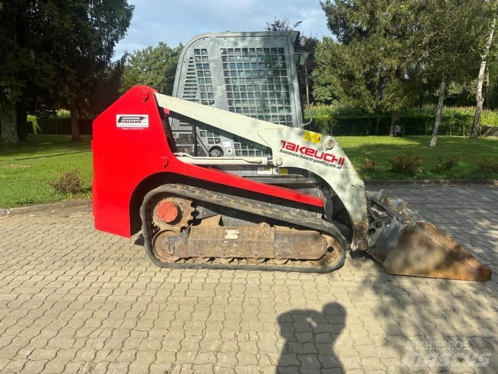 Takeuchi TL 230 لوادر انزلاقية التوجيه