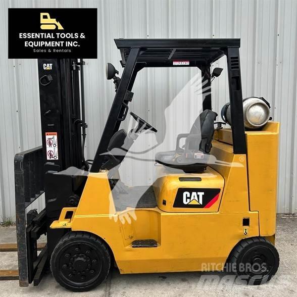 CAT GC40KSTR شاحنات الديزل