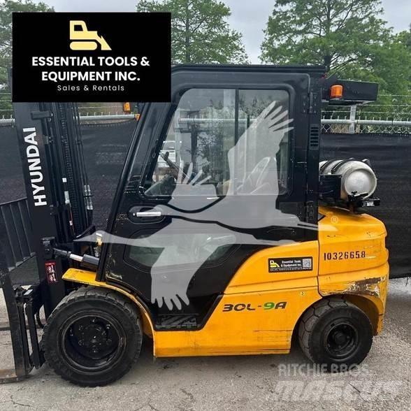 Hyundai 30L-9A شاحنات الديزل