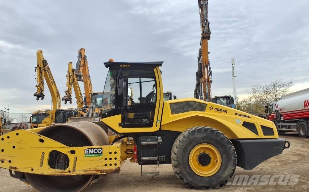 Bomag BW219D5 ِدَكات