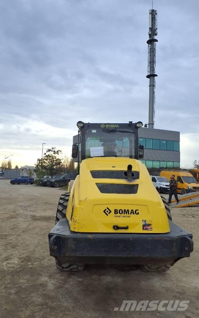 Bomag BW219D5 ِدَكات