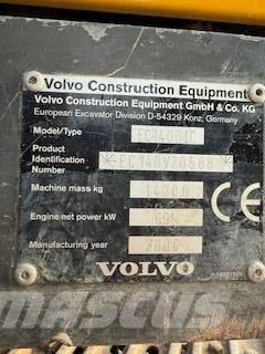 Volvo EC 140 B LC حفارات زحافة