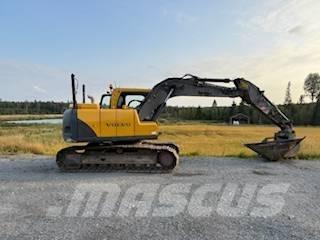 Volvo EC 140 B LC حفارات زحافة