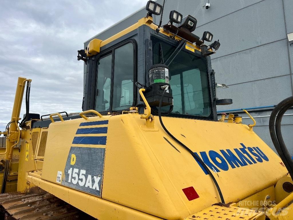 Komatsu D155 AX-6 بلدوزرات مجنزرة