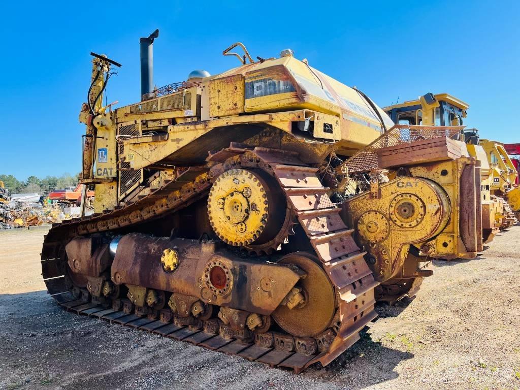 CAT D 8 L بلدوزرات مجنزرة