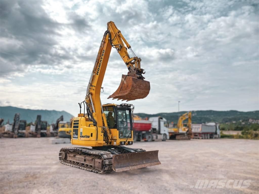 Komatsu PC 138 US حفارات زحافة