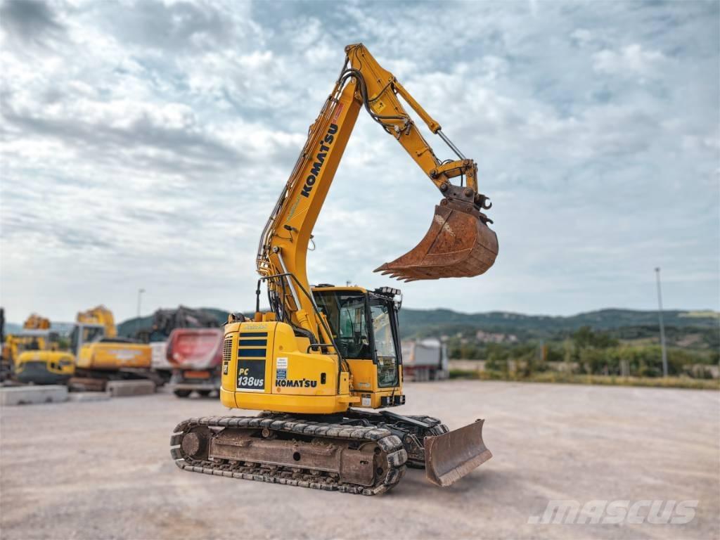 Komatsu PC 138 US حفارات زحافة