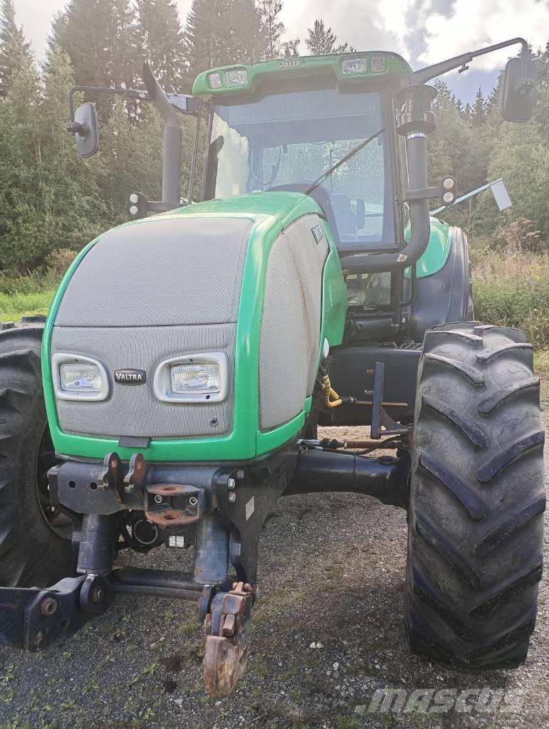 Valtra T190 Hi-tek الجرارات