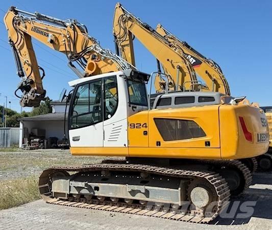 Liebherr R924 SLC حفارات زحافة