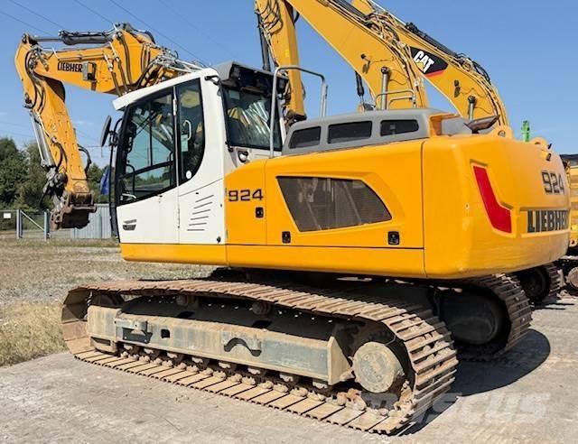 Liebherr R924 SLC حفارات زحافة