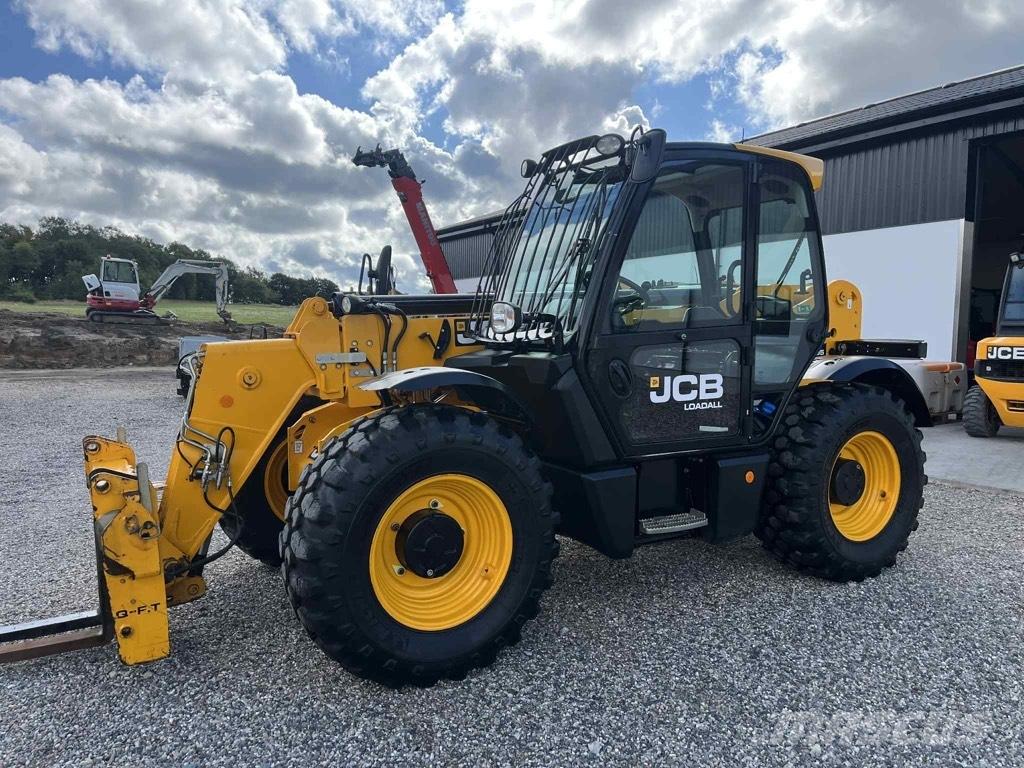 JCB 535-95 مناولات متداخلة