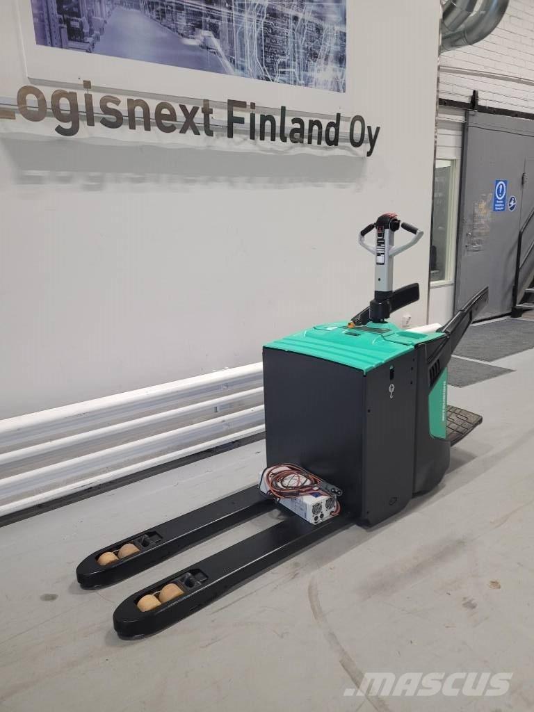 Mitsubishi PBV 20 N2 رافعة منخفضة المستوى ذات منصة