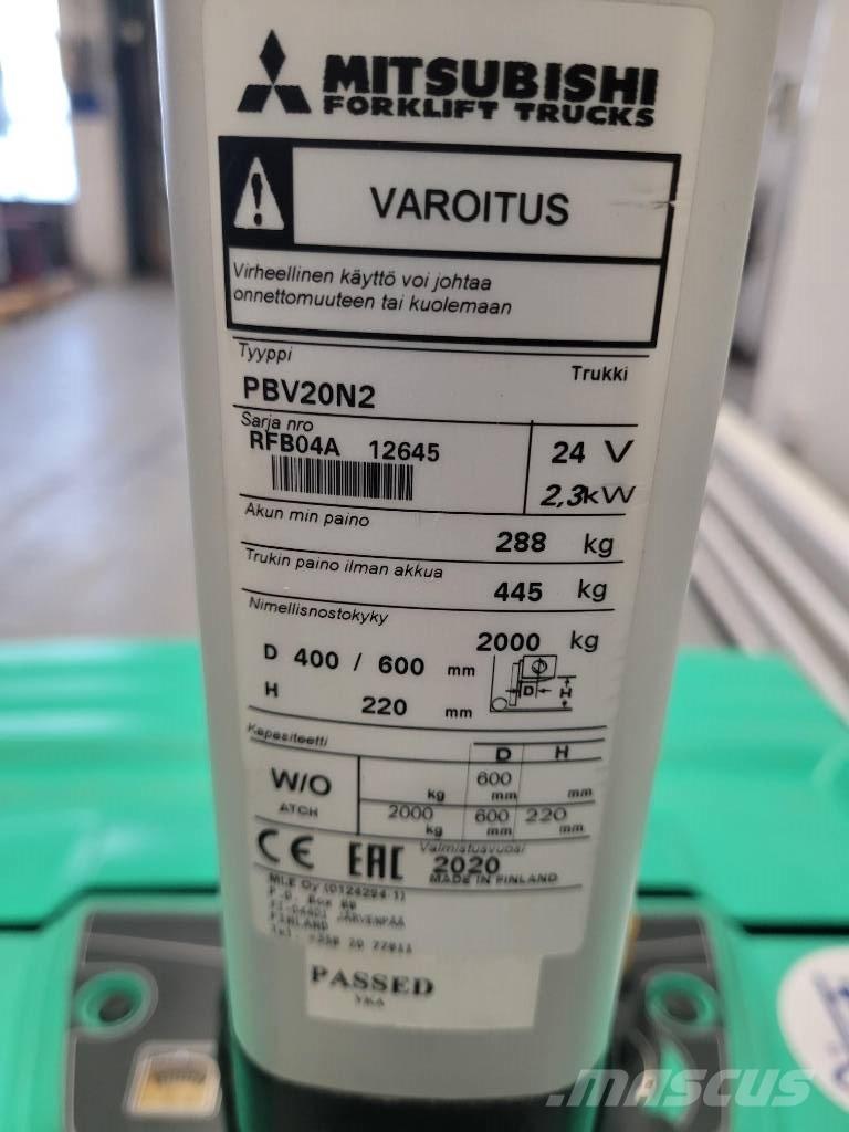 Mitsubishi PBV 20 N2 رافعة منخفضة المستوى ذات منصة