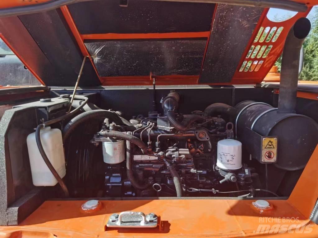 Hitachi ZX 70 حفارات صغيرة أقل من 7 طن (حفارات صغيرة)