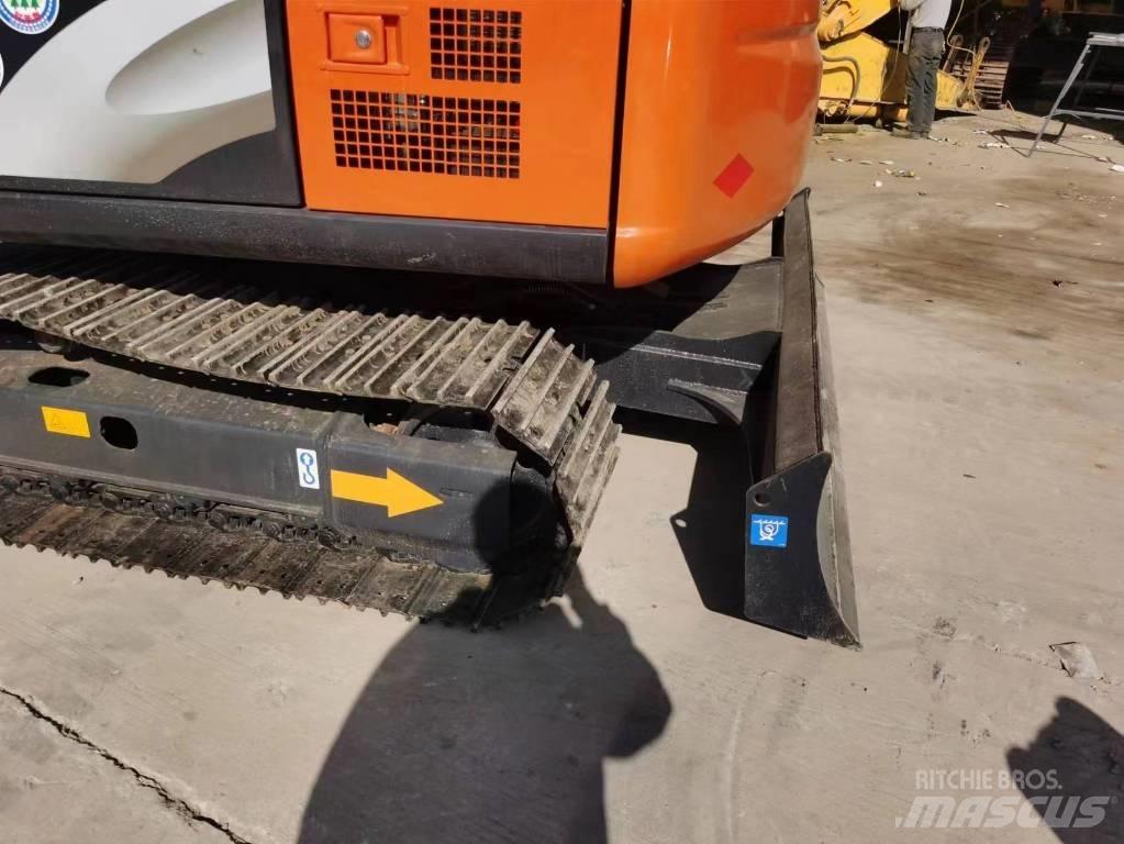 Hitachi ZX 70 حفارات صغيرة أقل من 7 طن (حفارات صغيرة)