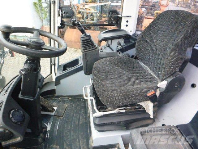 Liebherr L 507 لوادر بعجل