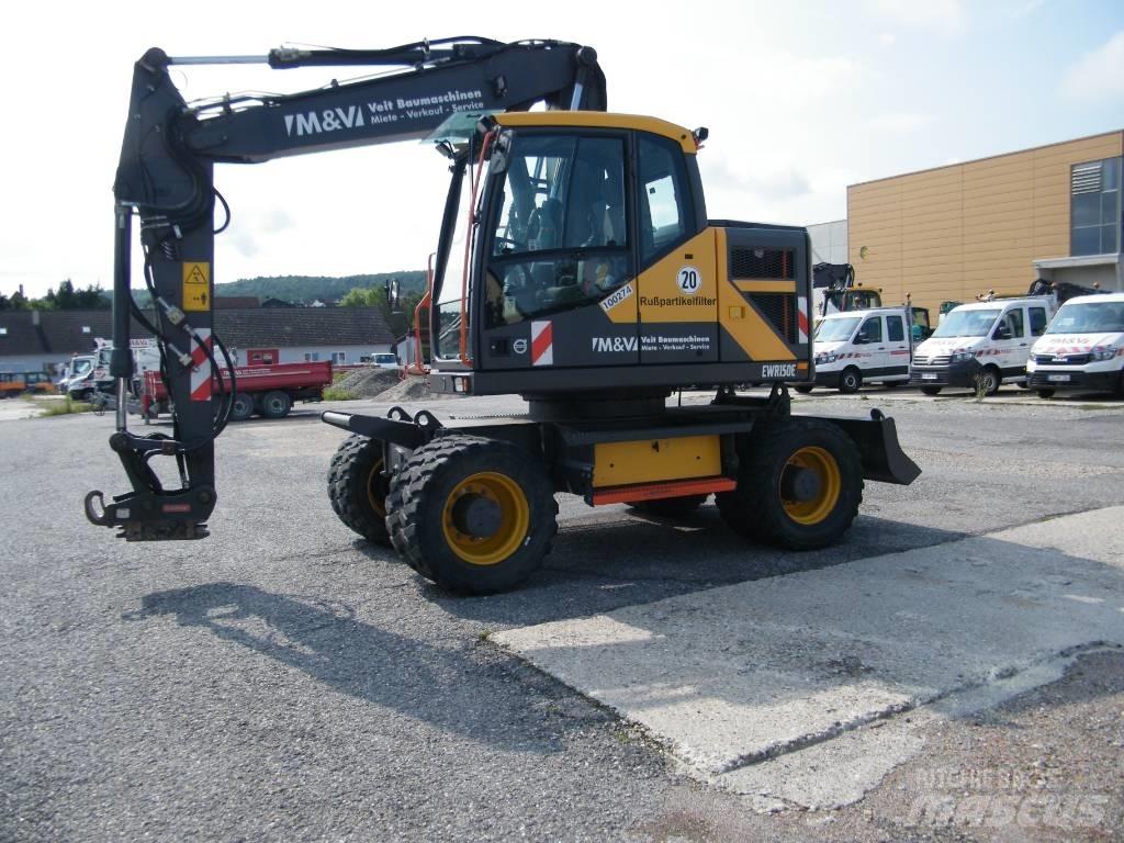 Volvo EWR 150 E حفارات بعجل