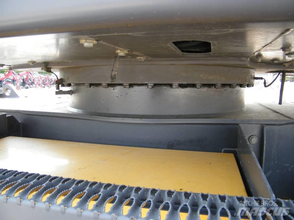 Volvo EWR 150 E حفارات بعجل