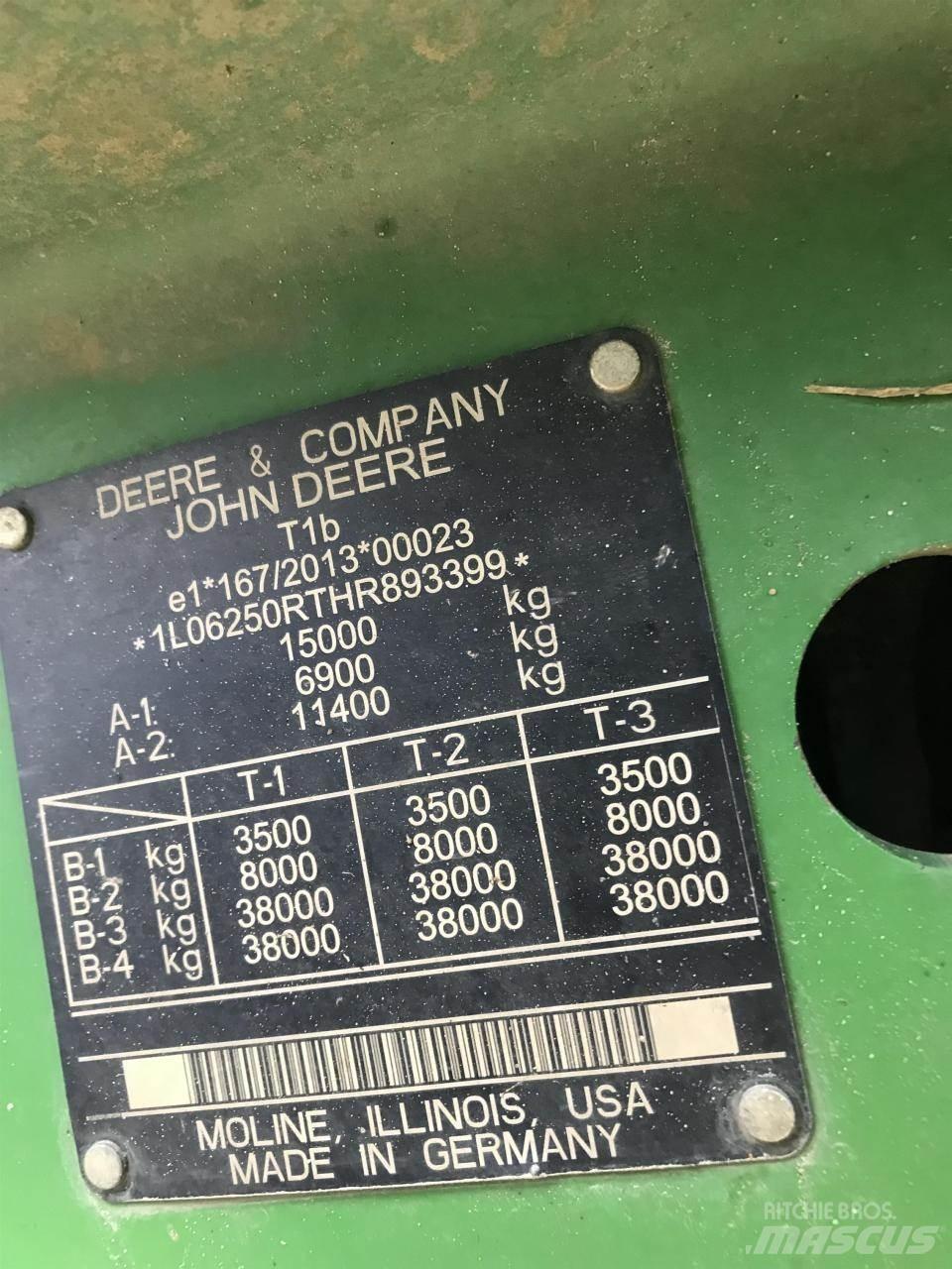 John Deere 6250R الجرارات