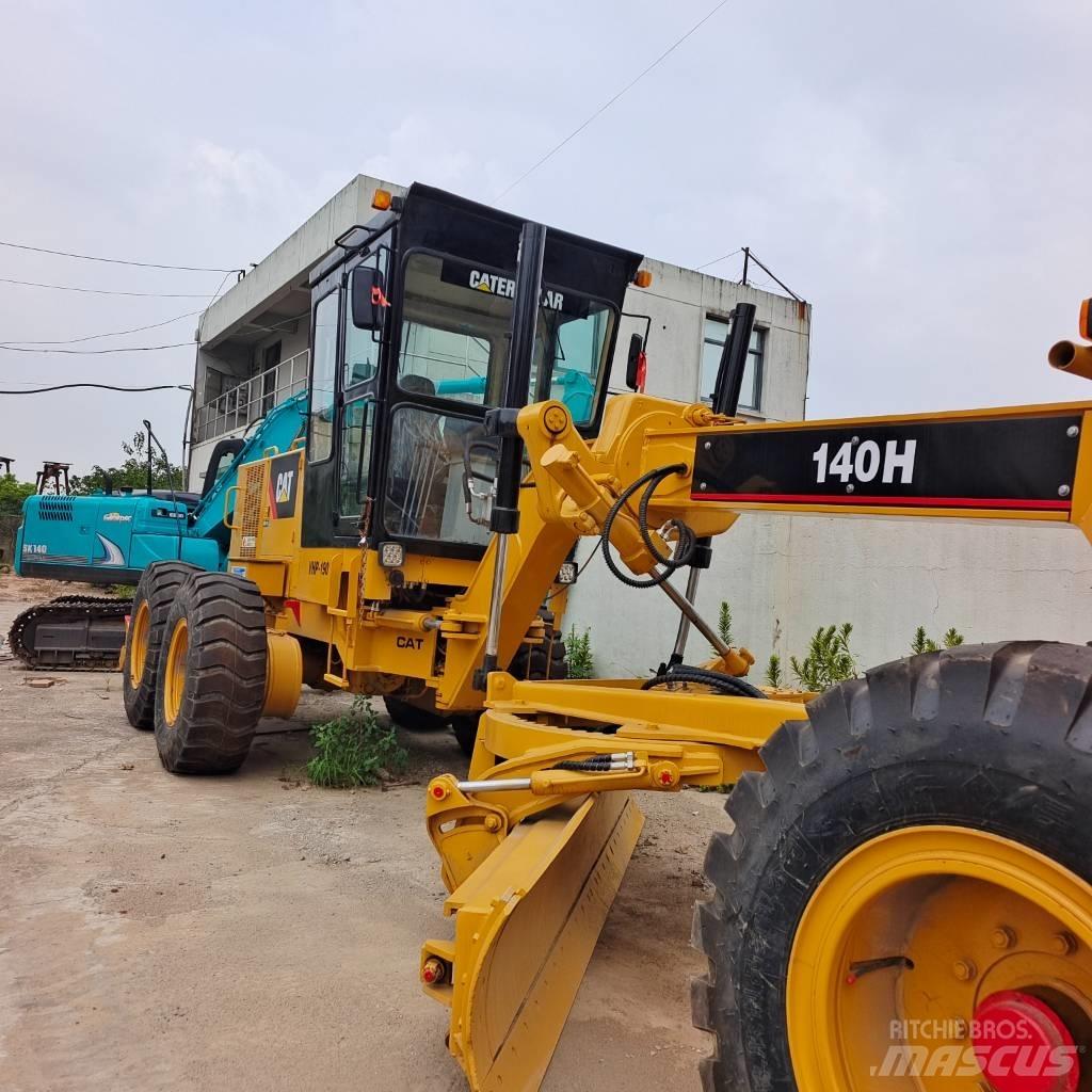 CAT 140 H معدات تمهيد الطرق