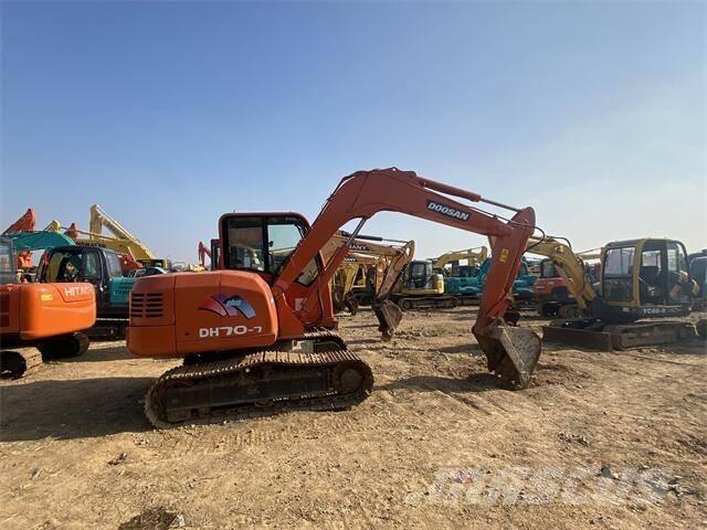 Doosan DH70-7 حفارات زحافة