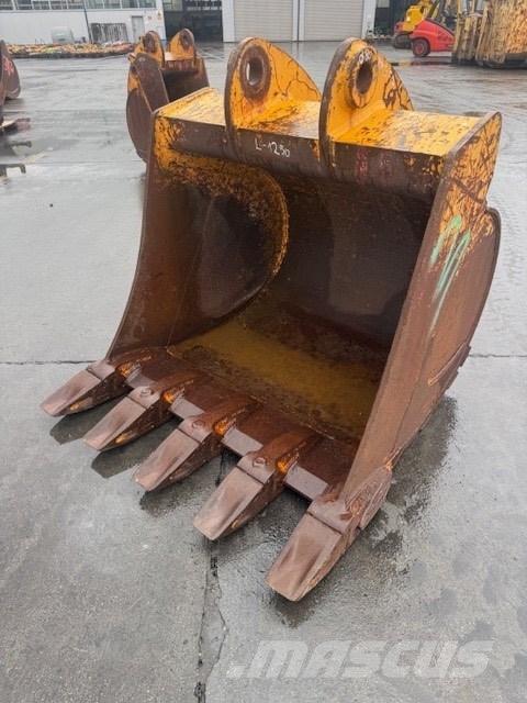 Liebherr used bucket جرافات عكسية