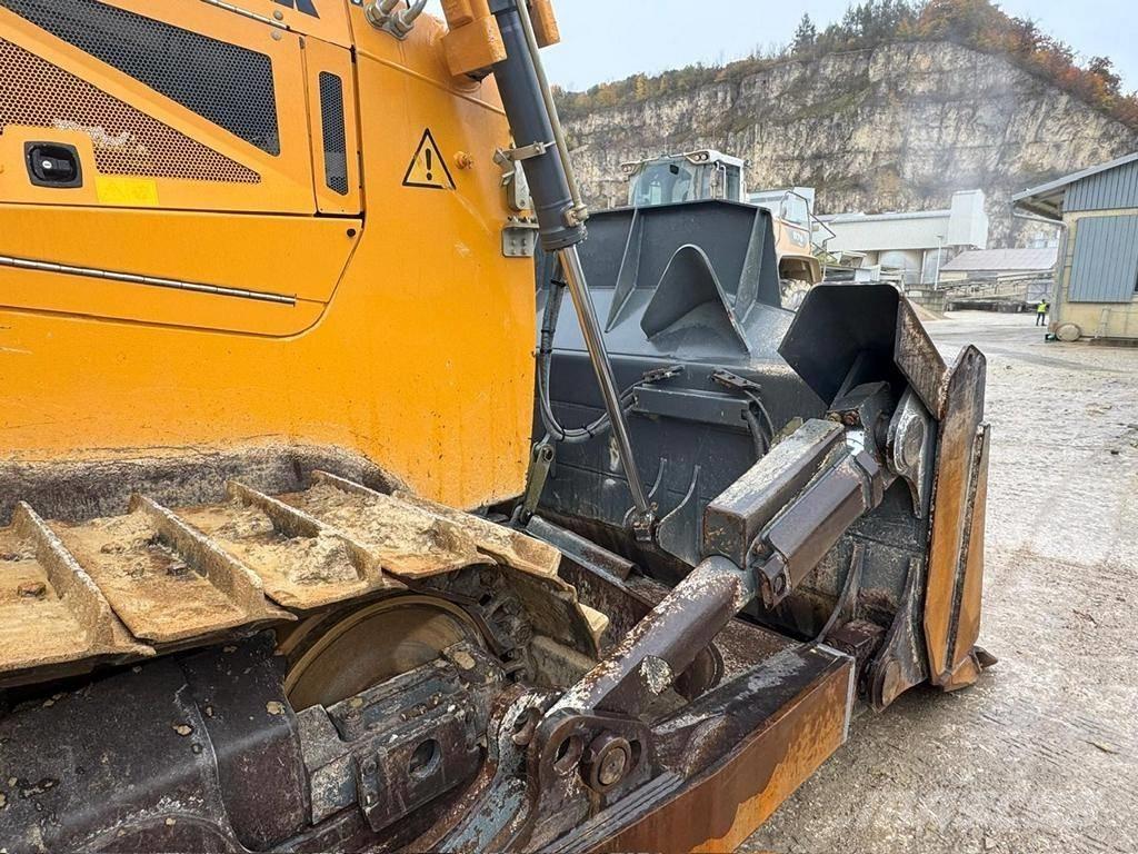 Liebherr PR 746 L بلدوزرات مجنزرة