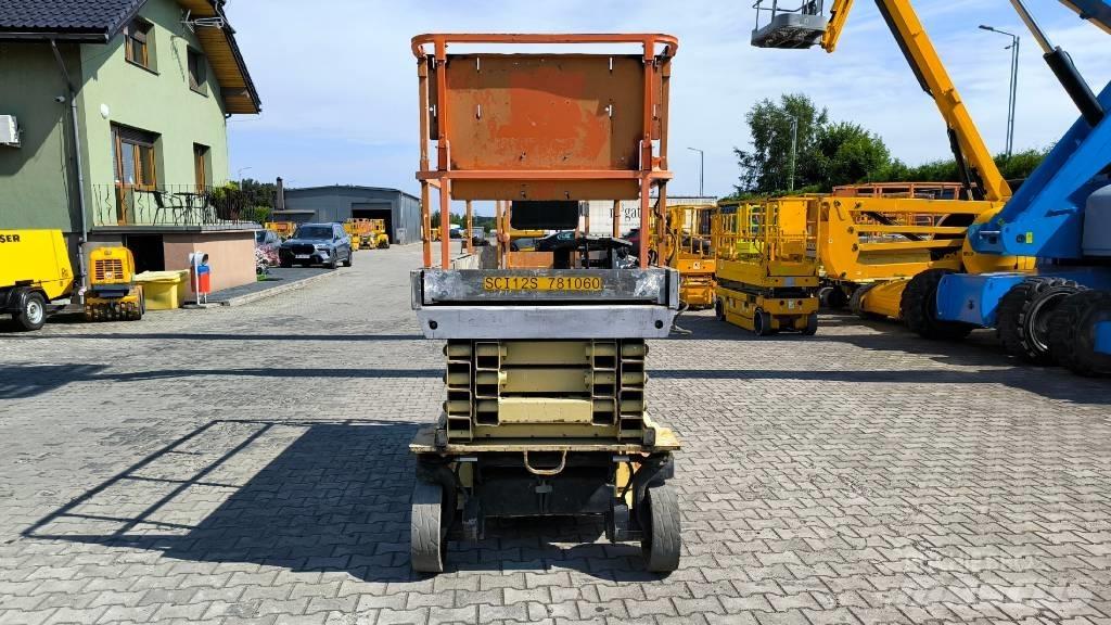 JLG 3246 ES رافعات مقصية الشكل