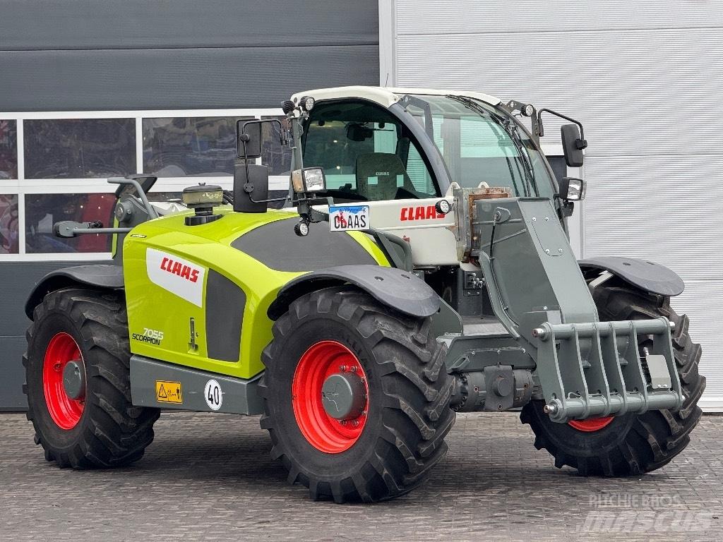 CLAAS Scorpion 7055 مناولات متداخلة