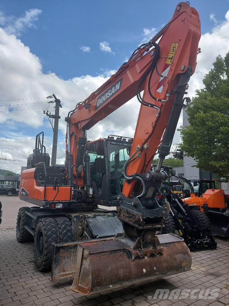 Develon DX 170 W-7 حفارات بعجل