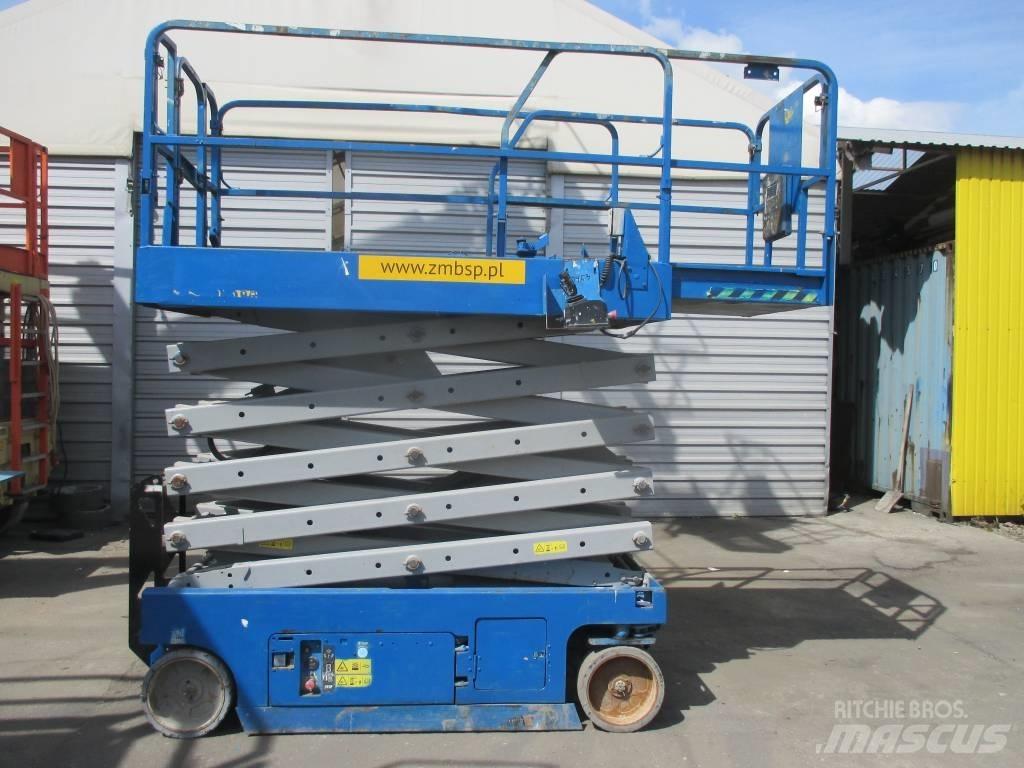 Genie GS 3246 رافعات مقصية الشكل