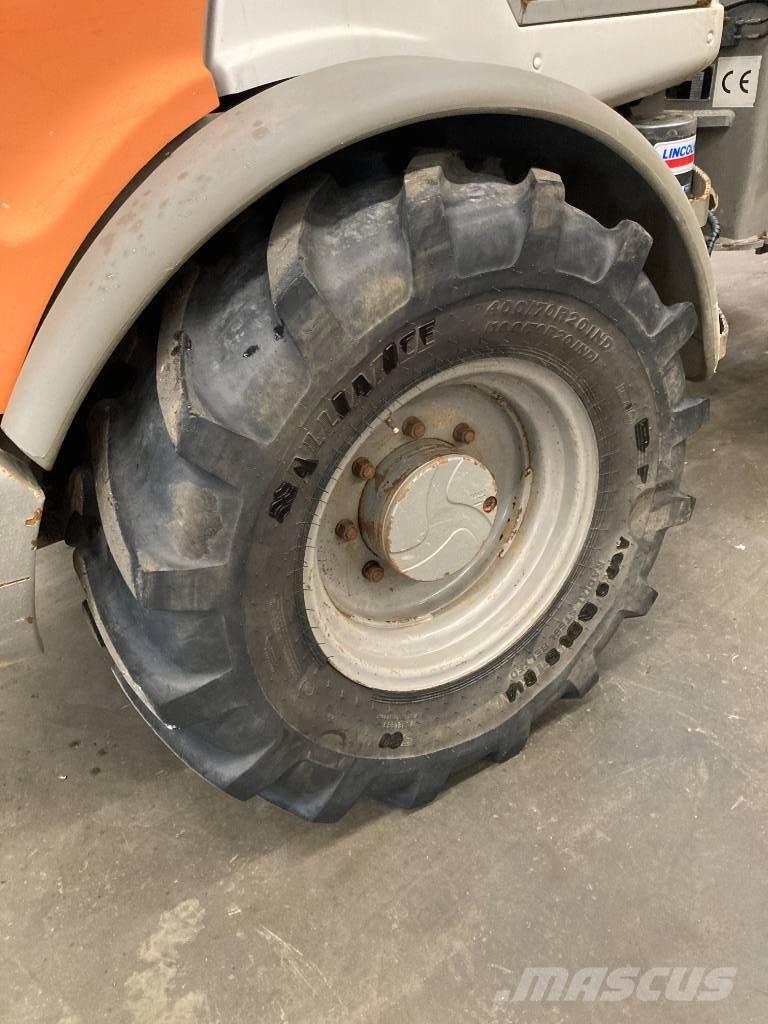 Atlas 65 لوادر بعجل