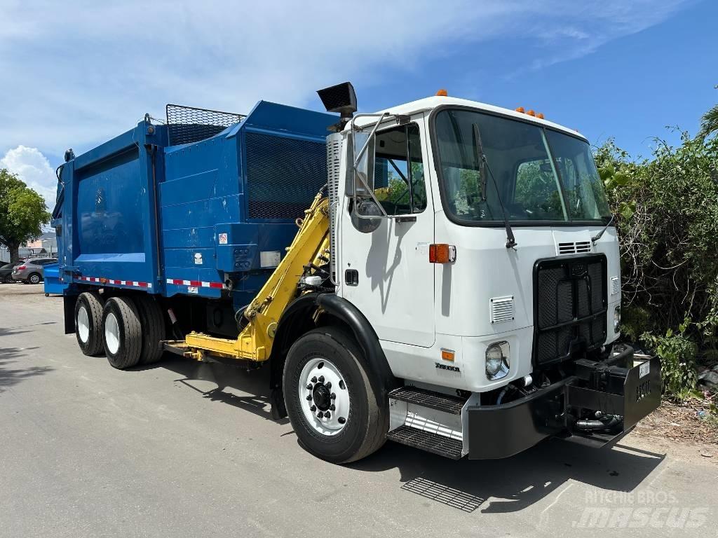 Autocar XPEDITOR شاحنات المخلفات