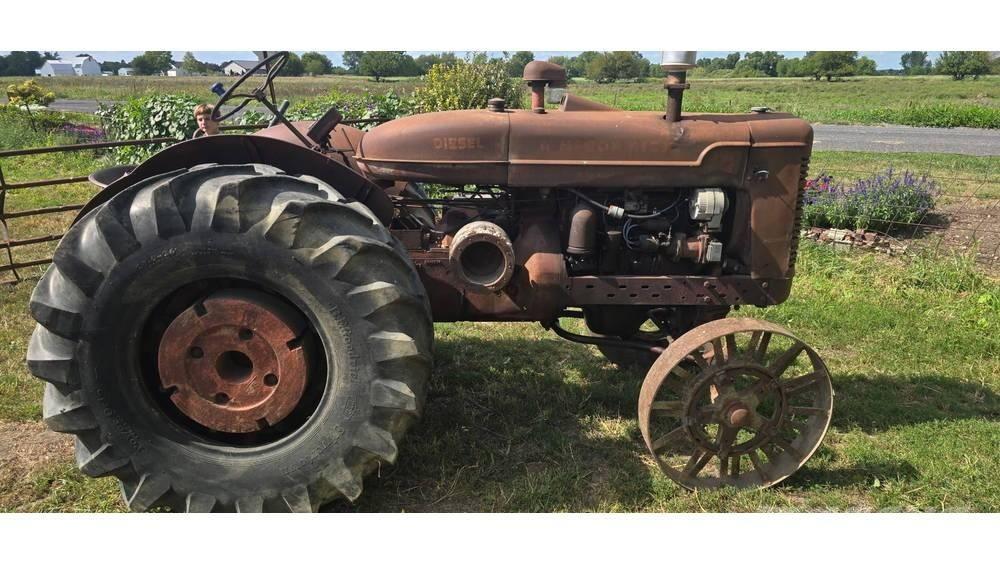 McCormick WD-6 الجرارات
