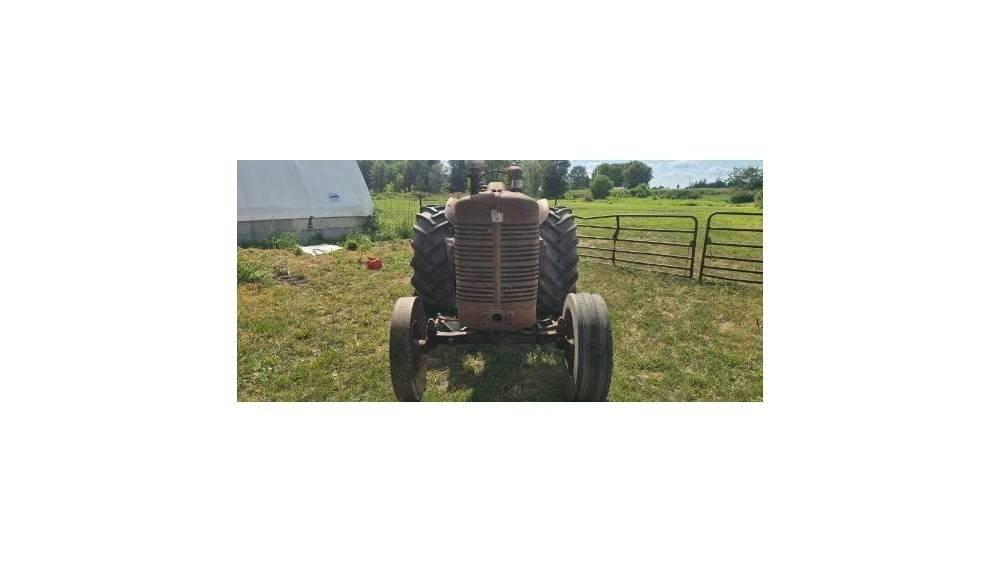 McCormick WD-6 الجرارات