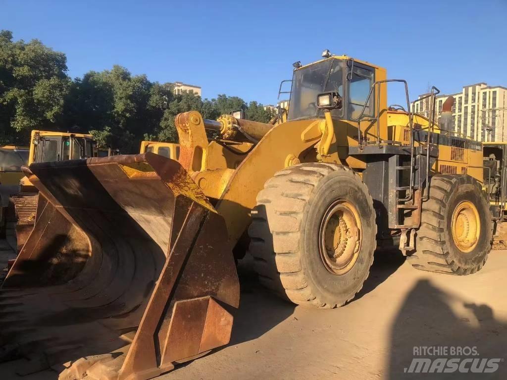 Komatsu WA 600-3 لوادر بعجل