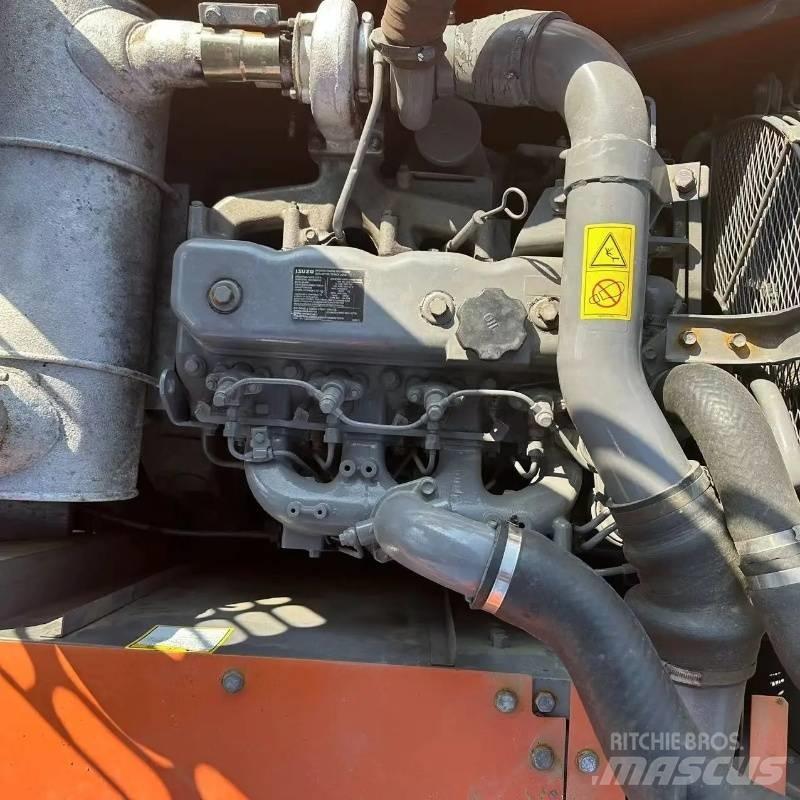 Hitachi ZX 160 حفارات زحافة