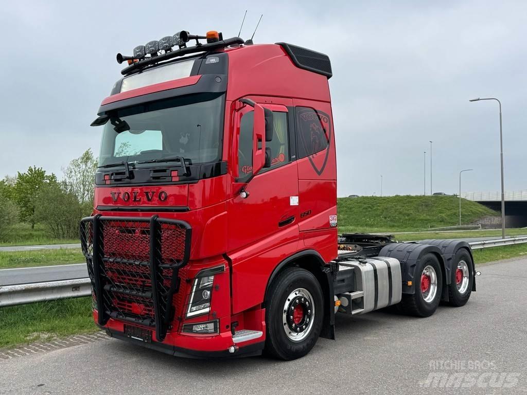 Volvo FH16 650 6x4 وحدات الجر