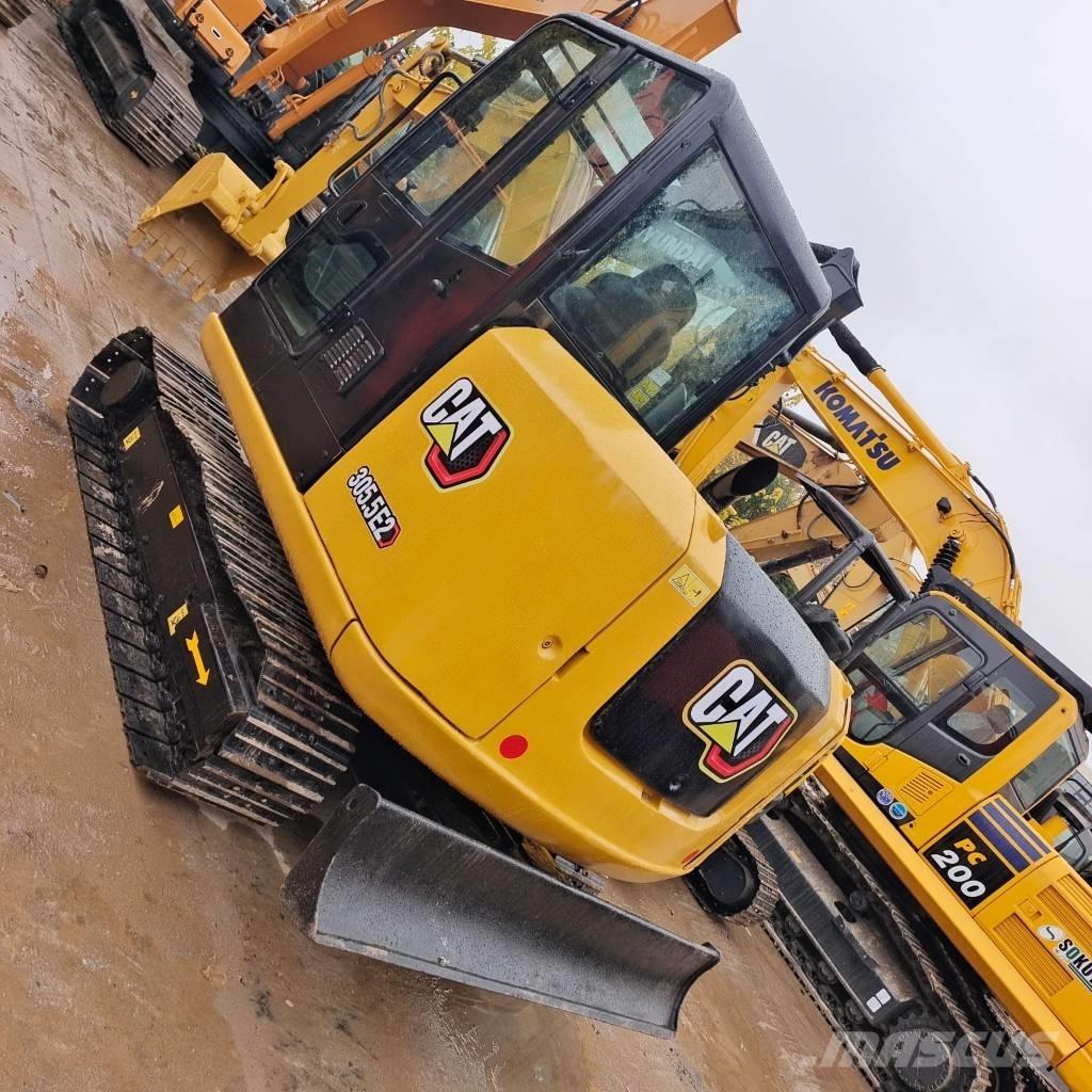 CAT 305.5 E 2 حفارات زحافة