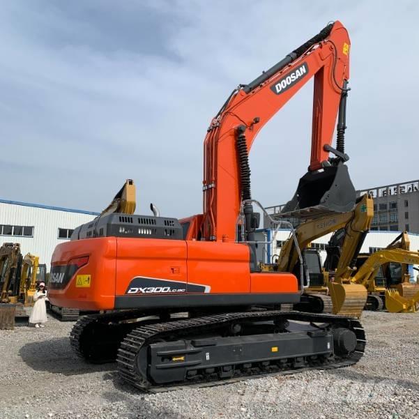 Doosan 300LC-9C حفارات زحافة
