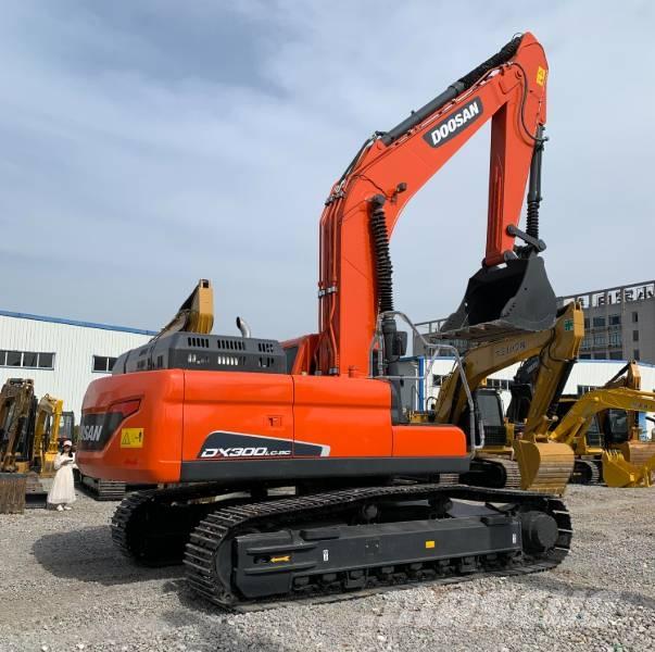 Doosan 300LC-9C حفارات زحافة