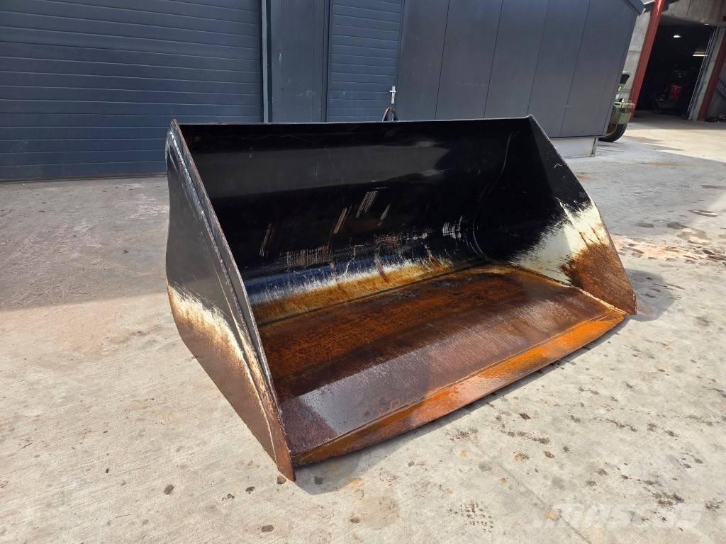 JLG 2450 / 2400 ملحقات أمامية للوادر