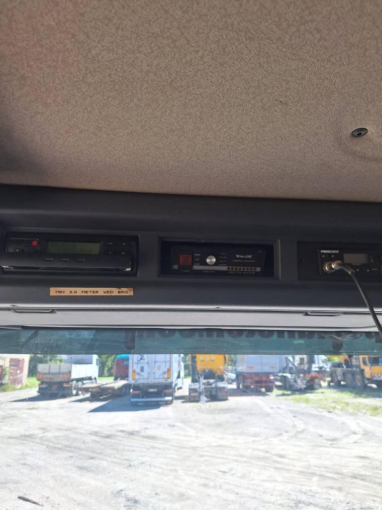 Scania P 3210 رافعات تحميل